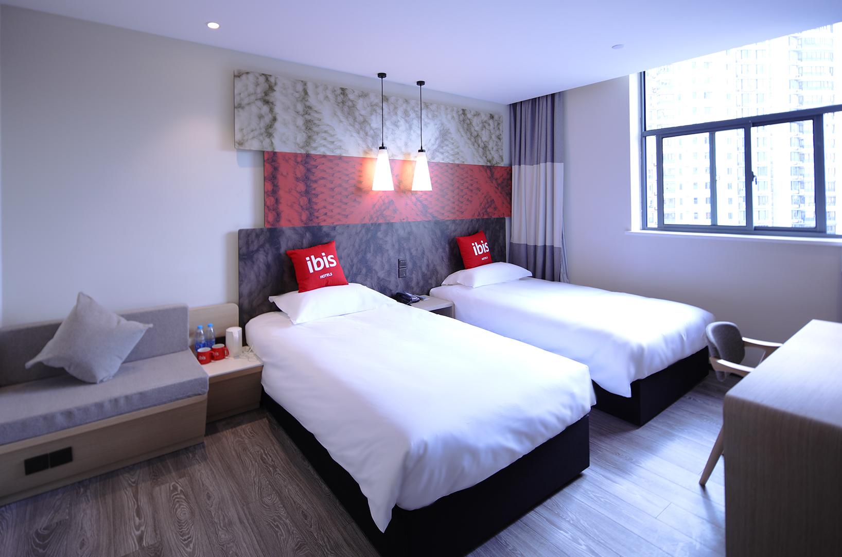 Ibis Shanghai Changshou Road Hotel Esterno foto