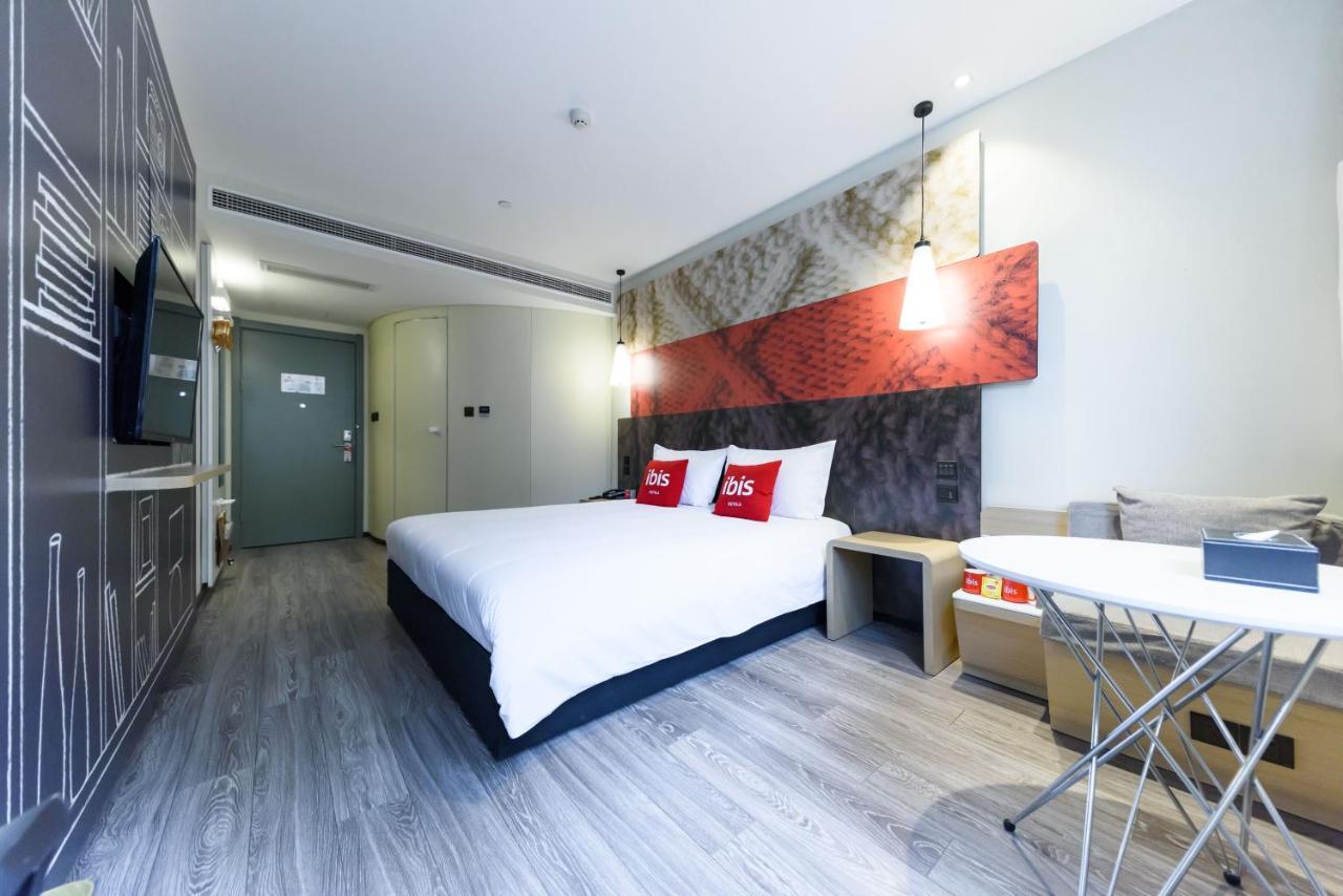 Ibis Shanghai Changshou Road Hotel Esterno foto