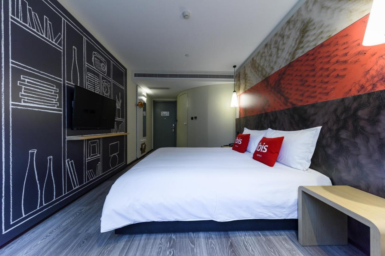 Ibis Shanghai Changshou Road Hotel Esterno foto